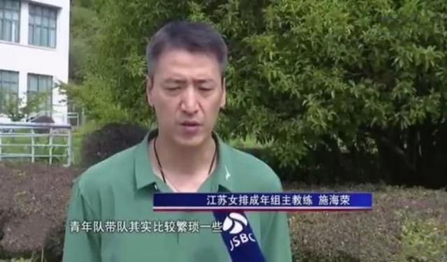 裸体女生啪啪